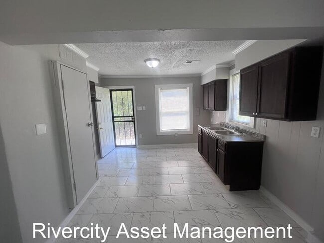 Foto del edificio - Cute & Quaint Renovated Home!!! Section 8 ...