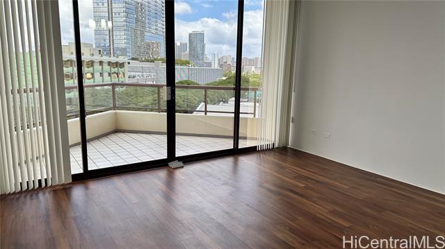 Foto del edificio - 725 Kapiolani Blvd
