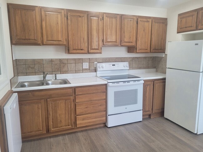 Foto del edificio - 107&amp;109NYost