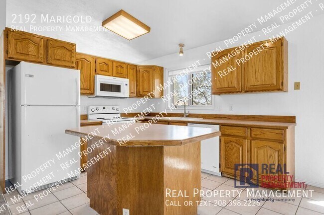 Foto del edificio - 2192 Marigold-