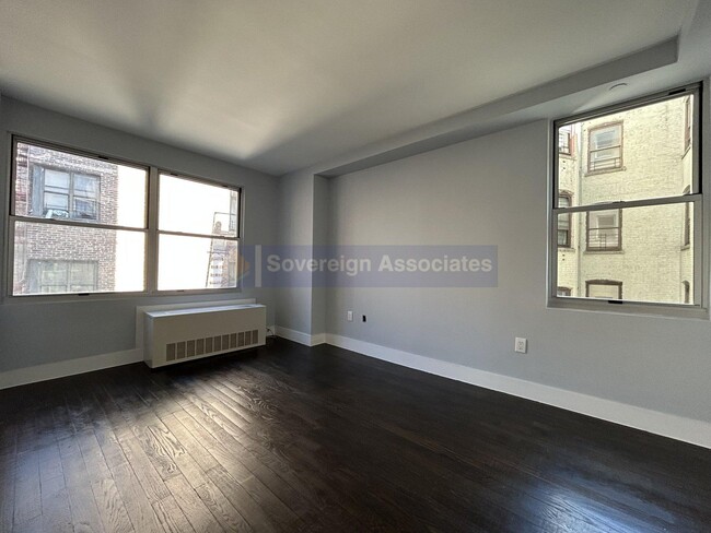 Foto del edificio - 703 W 171st St