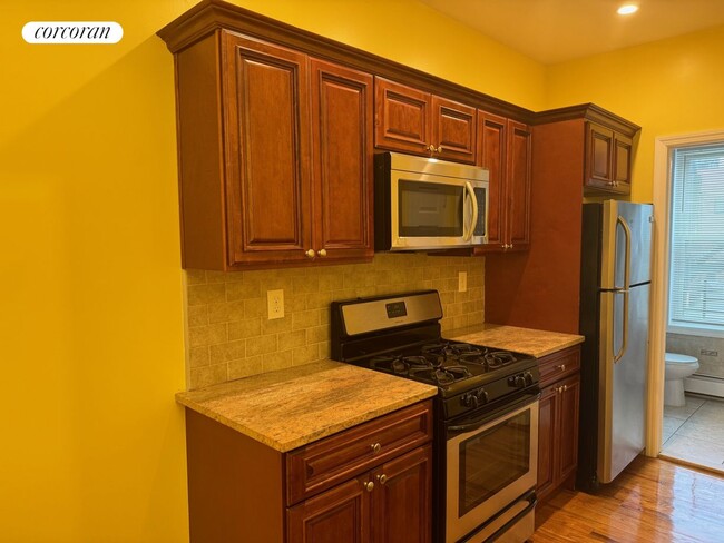 Foto del edificio - 174 Nostrand Ave