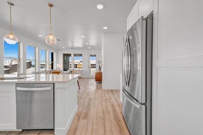 Foto del edificio - ** Live the best of Denver — at Encore at Aria. ** Ask about our Move-in Specials **