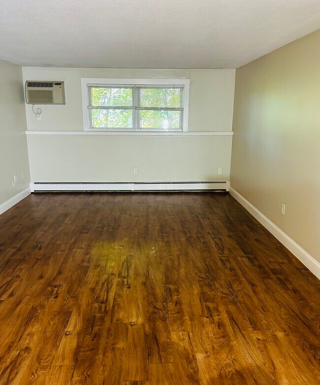 Foto del edificio - 22 7th Ave