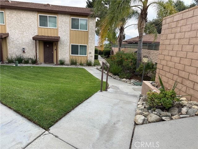 Foto principal - 1340 Vista Serena Ave