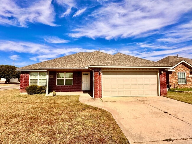 Newer 3 Bedroom off I-240 - Newer 3 Bedroom off I-240 House