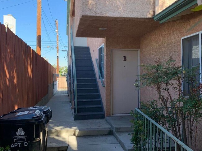 Foto del edificio - 1533 W. 257th St.