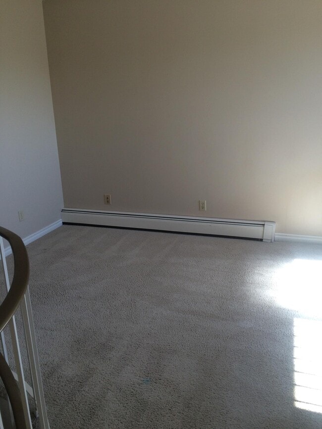 Building Photo - 0 Bed 0 Bath Unit in Red Deer, AB