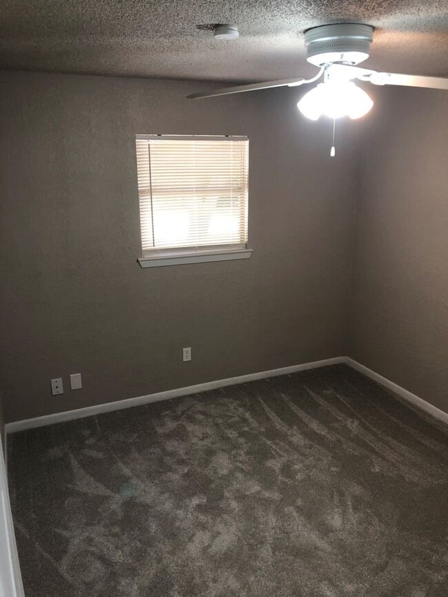 Foto del edificio - Hewitt Texas 3 Bedroom