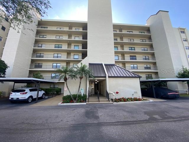 Foto del edificio - 2700 Cove Cay Dr