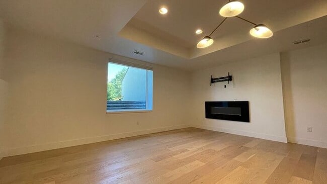Building Photo - Great House In Central Fort Collins