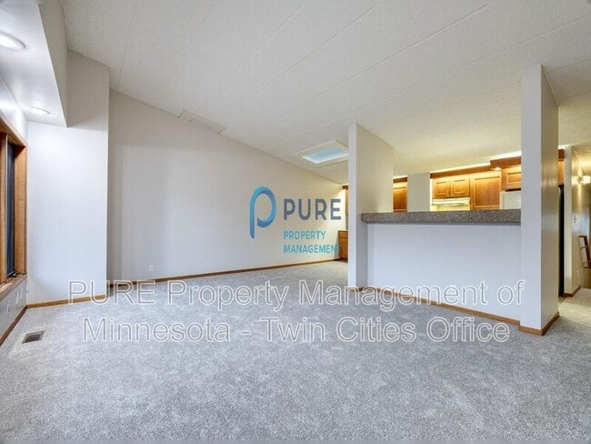 Building Photo - 2421 S 9th St