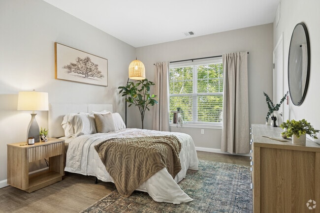 1BR, 1BA - 751SF - Bedroom - Covered Bridge