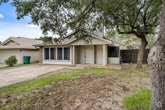 Building Photo - 10 Rawhide Cir