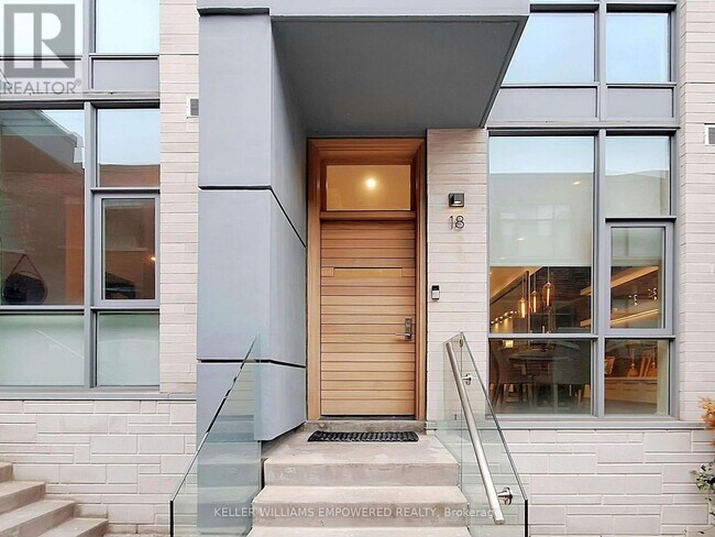 Photo du bâtiment - 850 Richmond St W