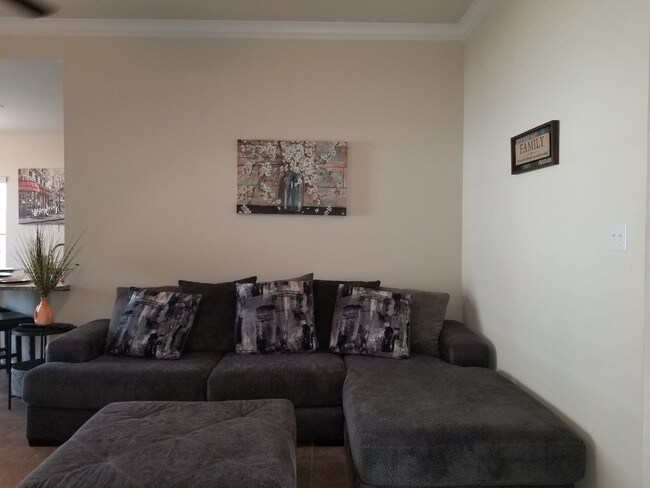Building Photo - 3 br, 2 bath House - 643 Riverscape