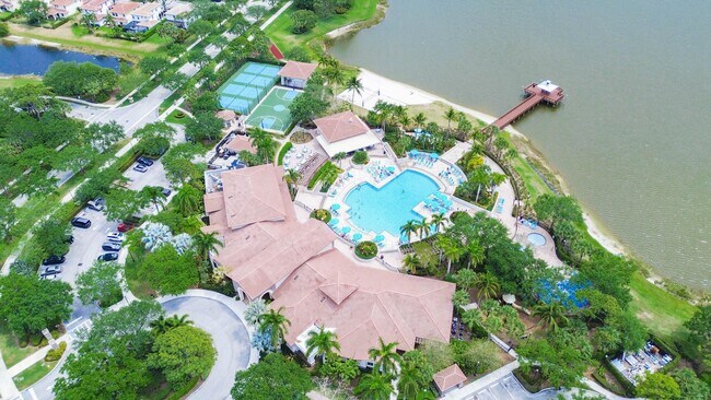 Foto del edificio - 55 Stoney Dr