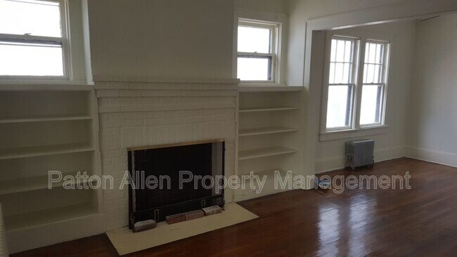 Building Photo - 54 Walton St