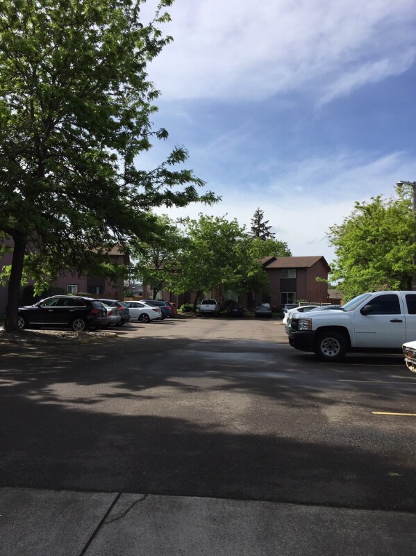 Foto del edificio - 100-190 SE Viewmont Ave