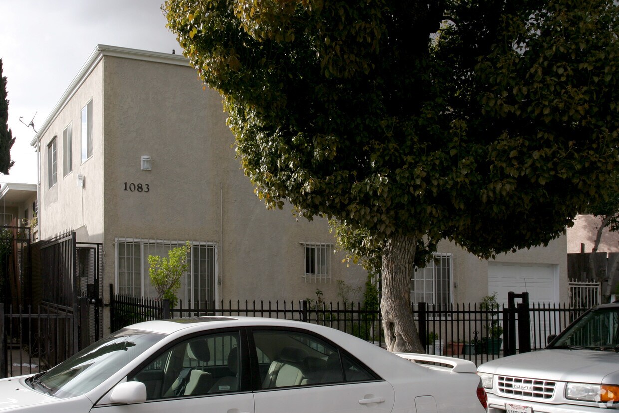 Building Photo - 1083 Gaviota Ave