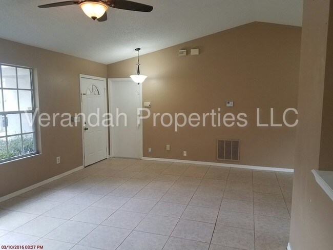 Building Photo - 786 Satin Leaf Cir