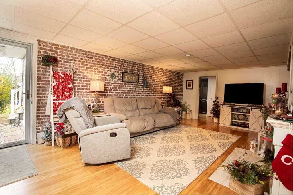 130 Underwood St Unit 1B, Fall River, MA 02720 Room for Rent in Fall