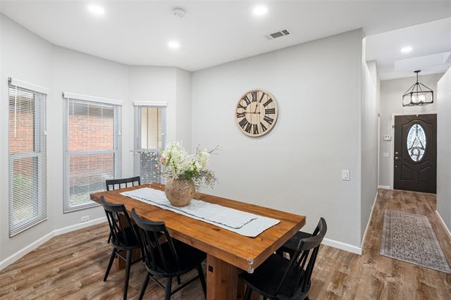 Building Photo - 6239 Bentwood Trail