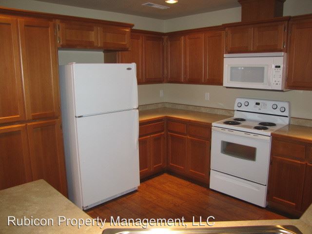 Building Photo - 311 N Haskell St