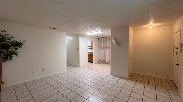 Foto del edificio - 2721 Petersburg Dr