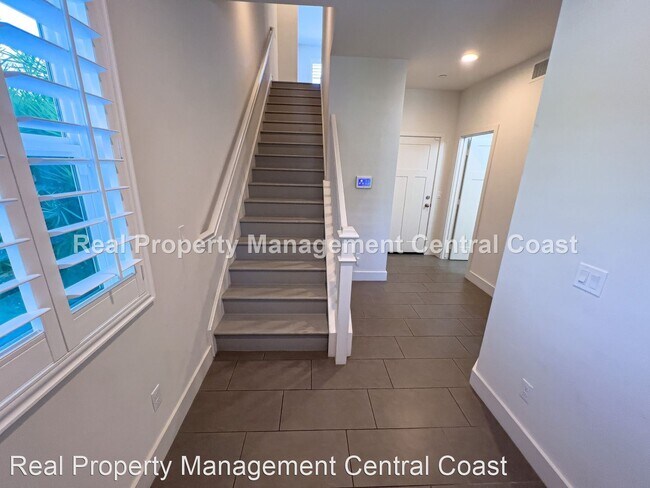Building Photo - 3 br, 3.5 bath House - 880 Coriander Lane