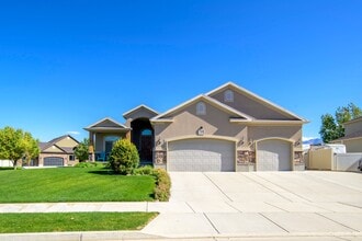 Building Photo - 13491 Cervina Way