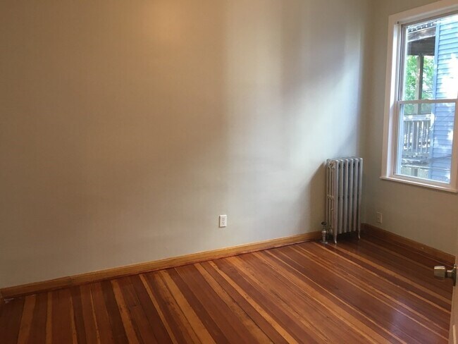 Foto del edificio - 52 Ridgewood St