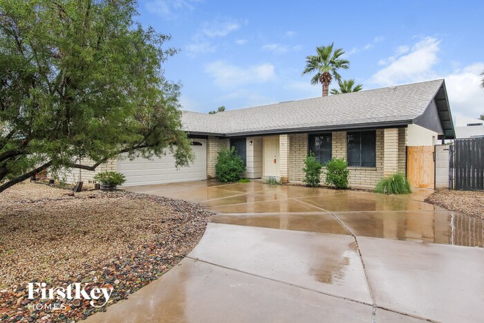 Foto principal - 9047 N 48th Ave