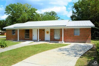 Building Photo - 7145 Pearson Rd