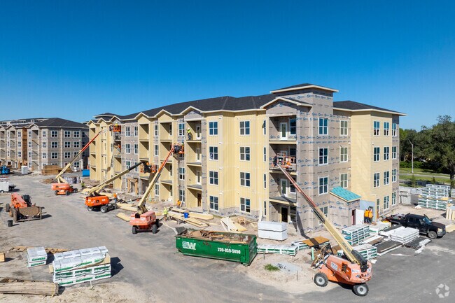 Ángulo de construcción alternativo - Garrett Gateway Modern Apartments