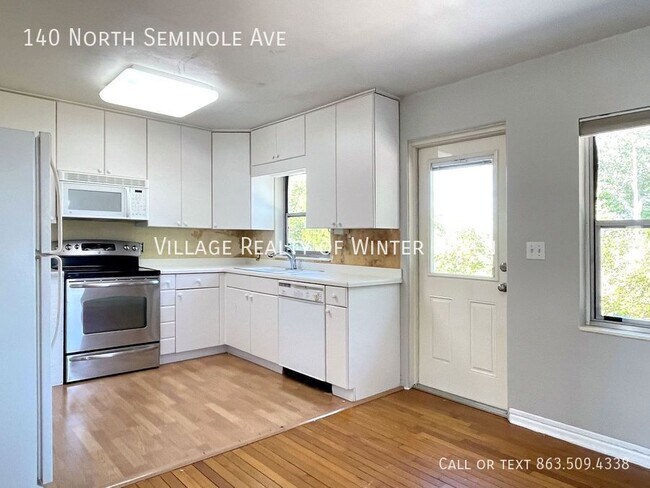 Building Photo - Cozy 2 Bedroom Home in Lake Alfred!