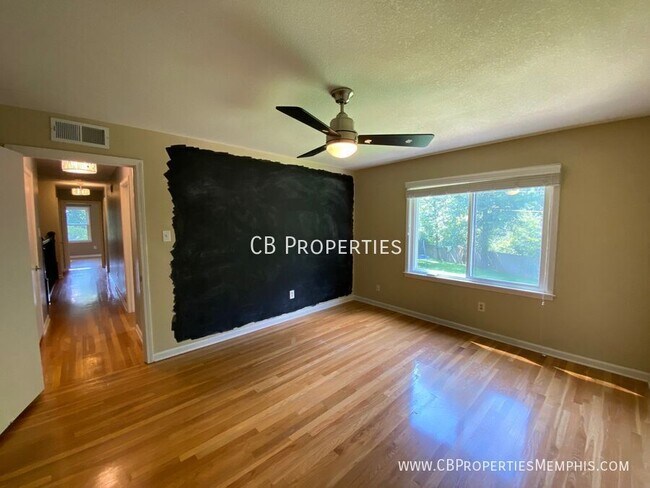 Foto del edificio - 7076 Wickshire Cove W