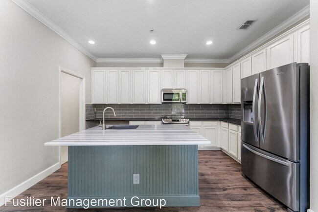 Foto del edificio - 4 br, 2 bath House - 9751 Sweetleaf Street