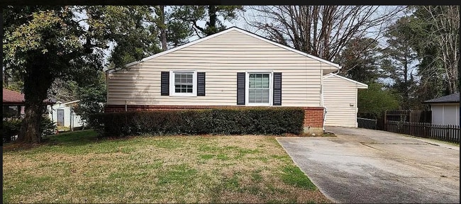 Photo - 3200 Sandusky Dr House
