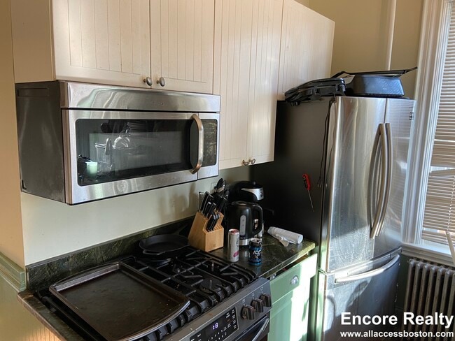 Photo - 75 Alleghany St House