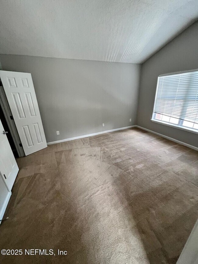 Foto del edificio - 3738 Windmaker Way