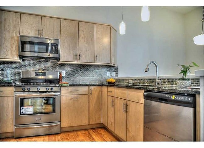 Kitchen - Colby Place