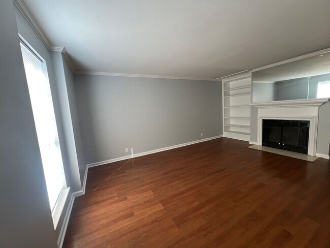 Foto del edificio - 219 Hickory Forge Dr