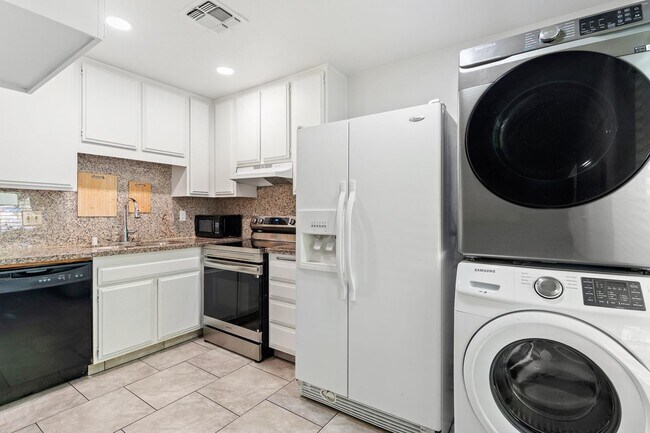 Foto del edificio - 82075 Country Club Dr