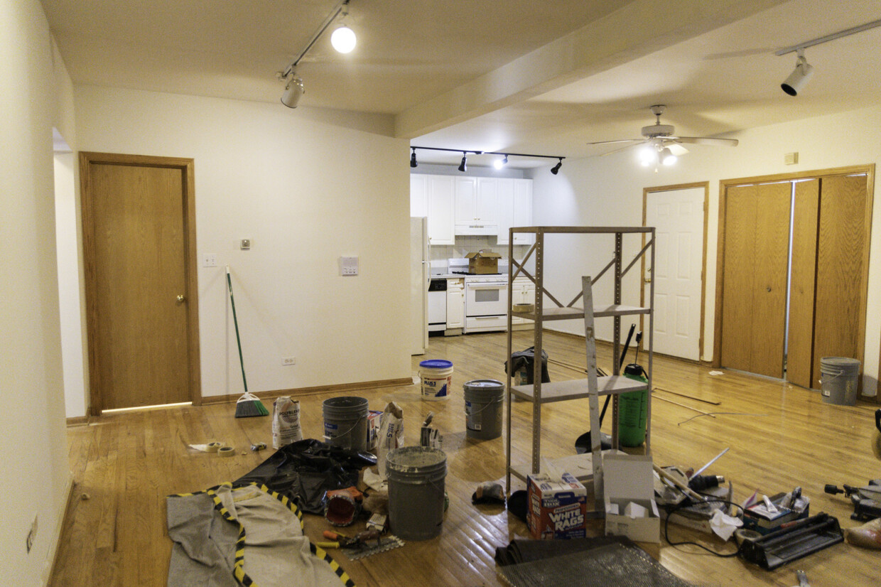 Building Photo - 1465 W Cortez St