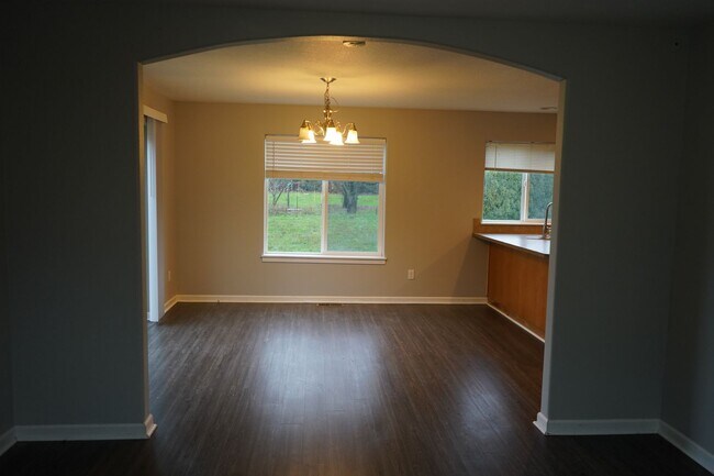 Foto del edificio - 4316 NE 58th Cir