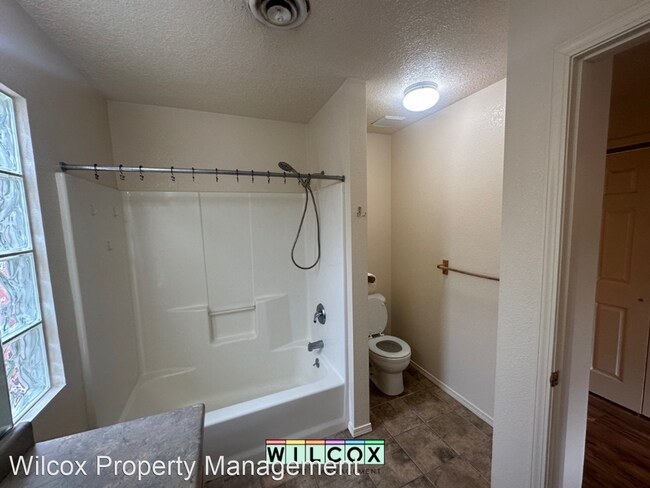 Building Photo - 3 br, 2 bath House - 815 Cholla Street