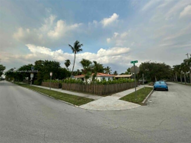 Foto del edificio - 523 S 16th Ave