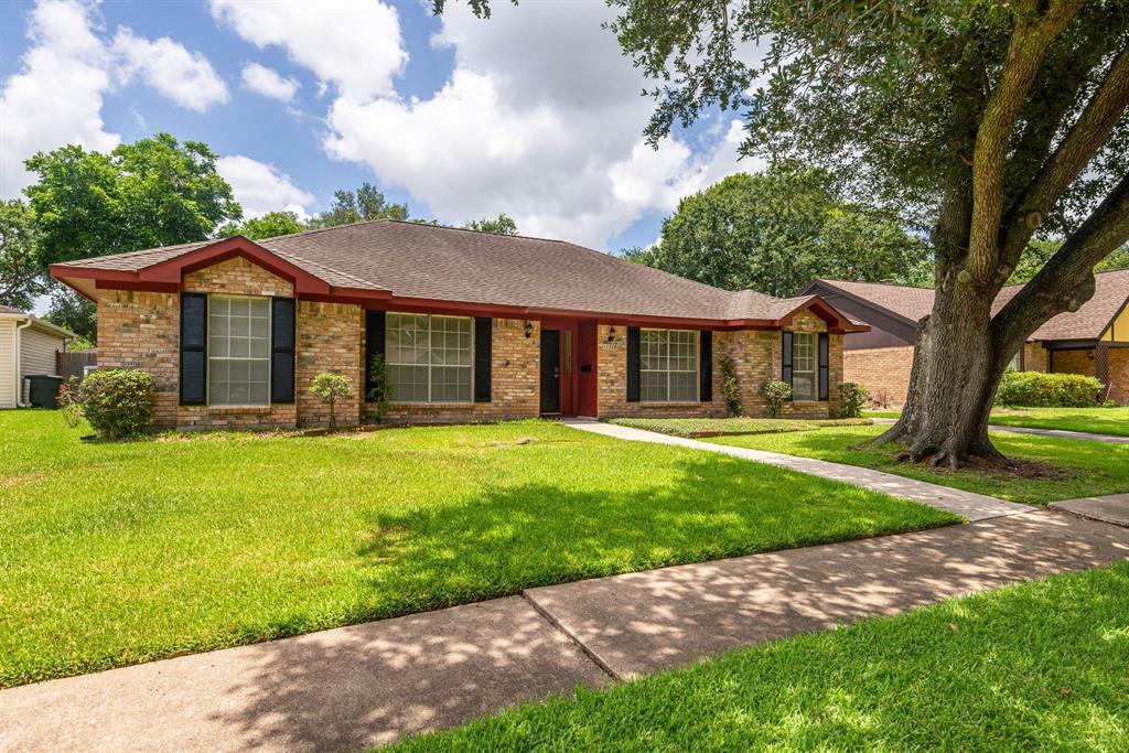 Primary Photo - 15510 Baybrook Dr