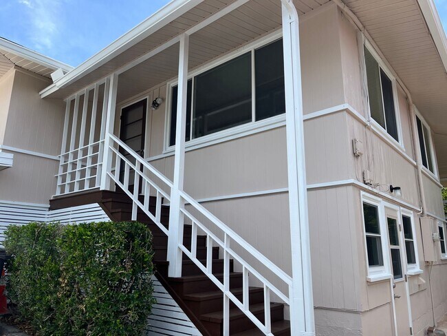 Building Photo - R1181